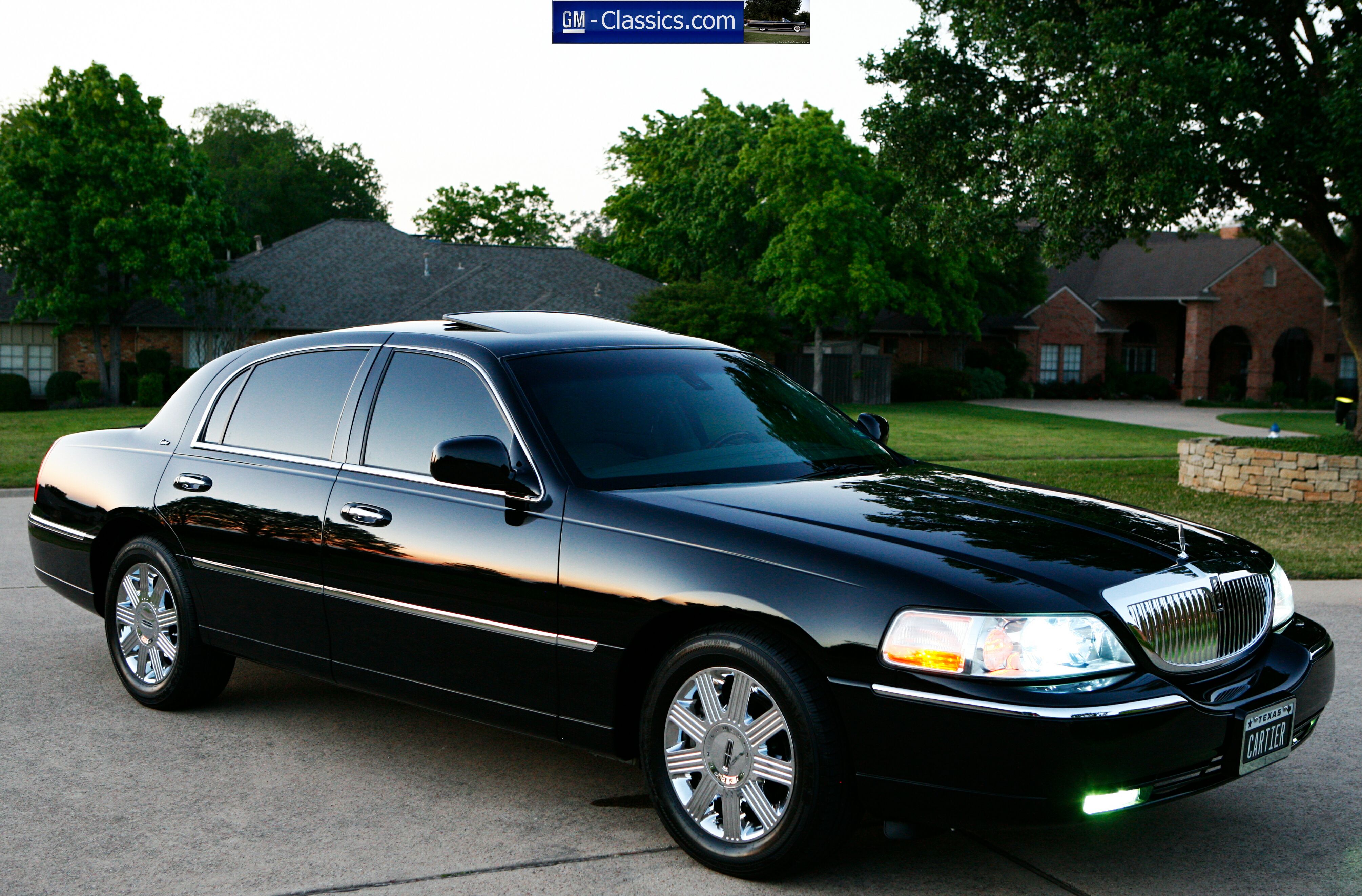2003 lincoln town car cartier for sale